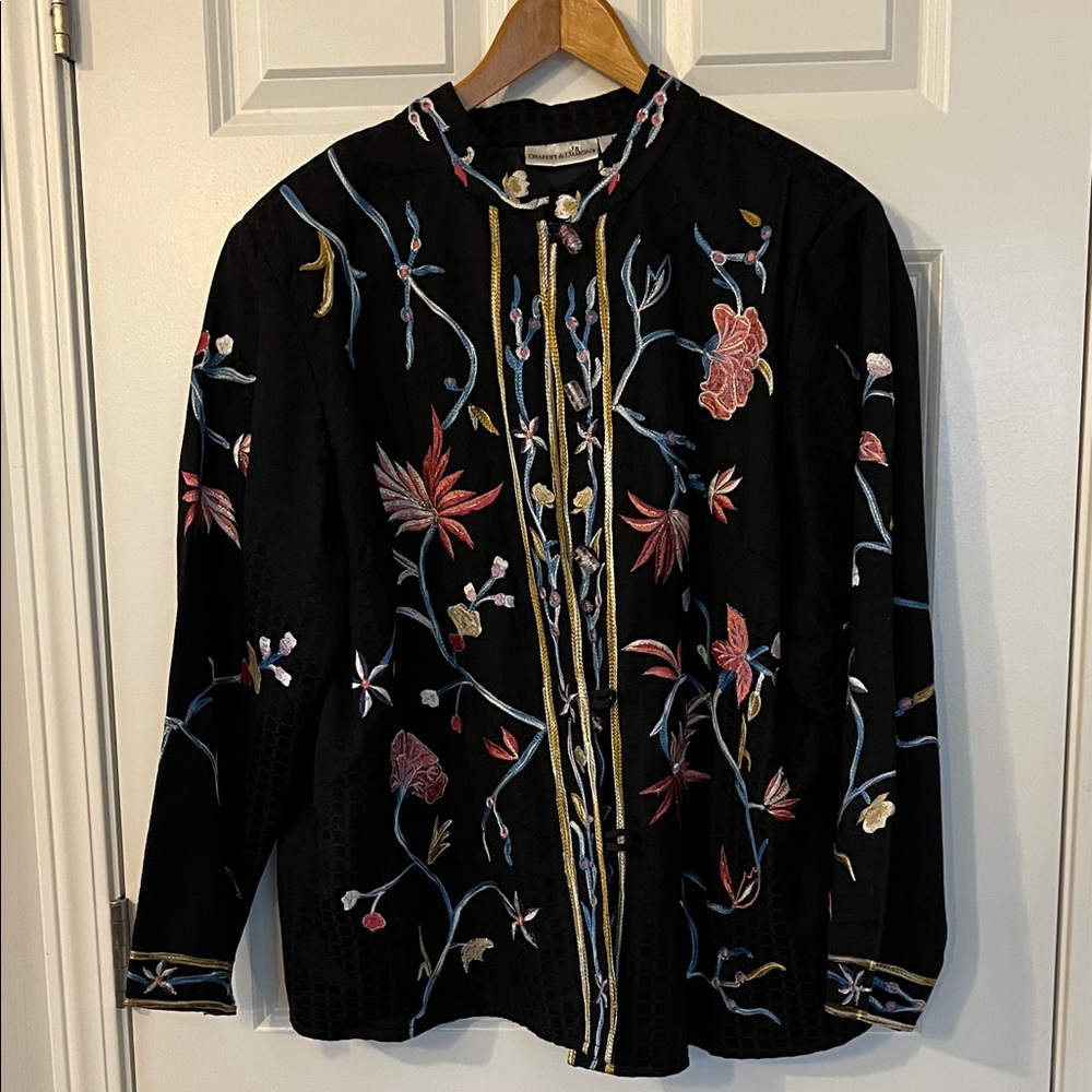 Draper’s & Damon’s Embroidered Black Jacket with Floral Design - Size 1X (new)